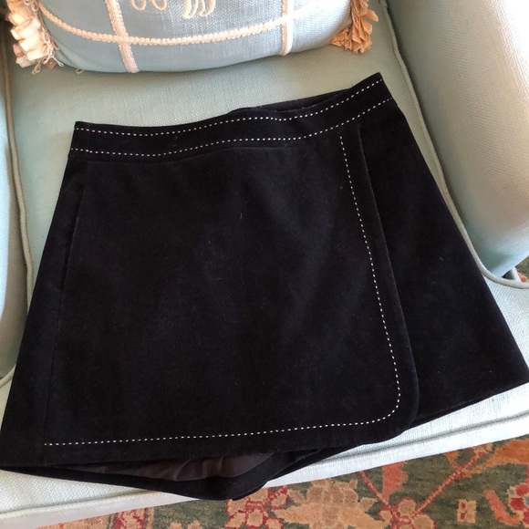 Black velvet skort - Picture 1 of 4
